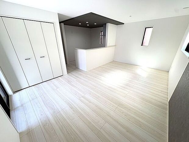 南面を広くとったリビングで明るく開放的です！