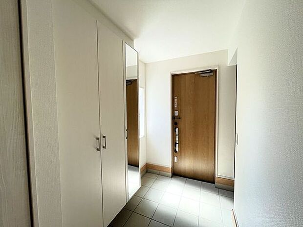 ◇玄関◇　シューズボックス付きの玄関♪玄関がスッキリとお使いいただけます♪