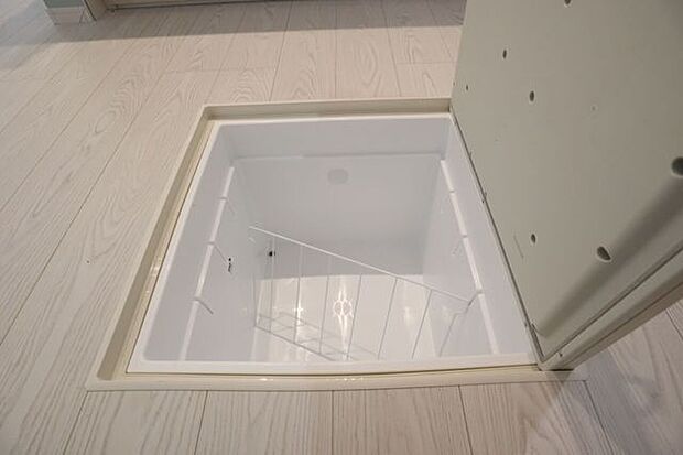 ○床下収納○あまり使わないものの収納に是非！キッチンがスッキリ片付きます♪