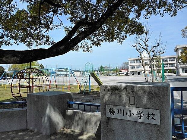 勝川小学校 750m