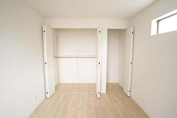 ◇クローゼット◇ 同仕様全居室収納付き♪お部屋がスッキリとお使いいただけます♪