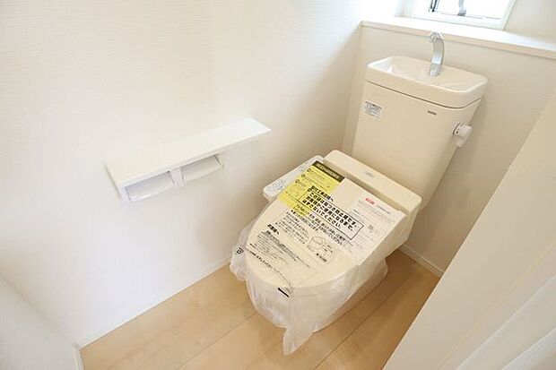 ◇トイレ◇　同仕様1階2階とも温水洗浄便座♪便座が暖かく、冬でも快適です♪