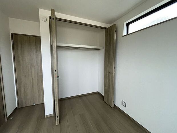 ◇クローゼット◇全居室収納付き♪お部屋がスッキリとお使いいただけます♪