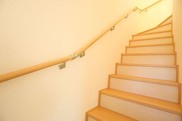 ◇リビング階段◇　同仕様ご家族と自然と顔を合わせられるリビング階段仕様♪