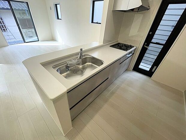 ◇キッチン◇使い勝手の良いカウンターシステムキッチン♪家事がはかどりそうです♪