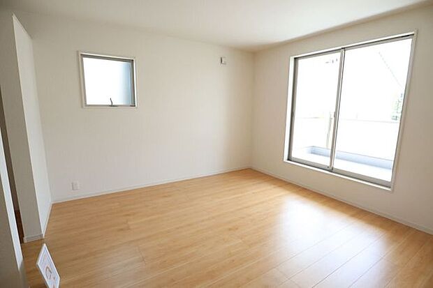 ◇洋室◇ 同仕様2面採光のお部屋は明るく風通しが良いです♪収納もしっかり出来ますよ!