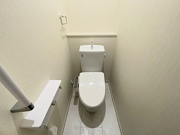 ◇トイレ◇　同仕様1階2階とも温水洗浄便座♪便座が暖かく、冬でも快適です♪