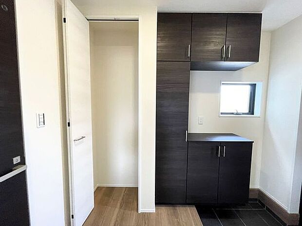 ◇玄関◇シューズボックス付きの玄関♪玄関がスッキリとお使いいただけます♪