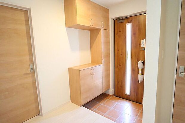 ◇玄関◇　同仕様シューズボックス付きの玄関♪玄関がスッキリとお使いいただけます♪