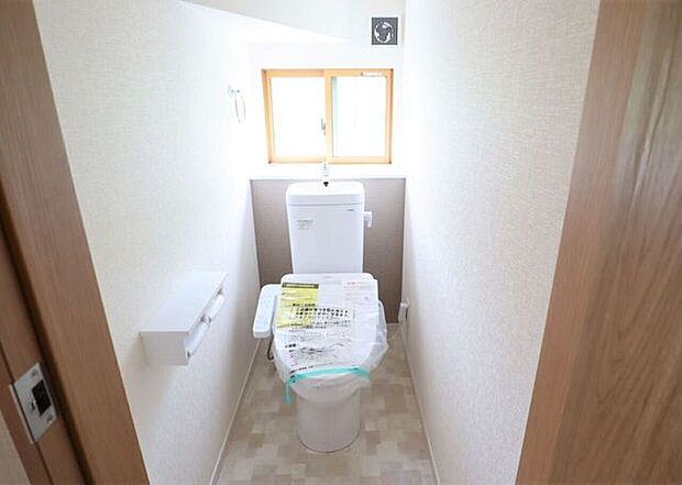 ◇トイレ◇　同仕様1階2階とも温水洗浄便座♪便座が暖かく、冬でも快適です♪