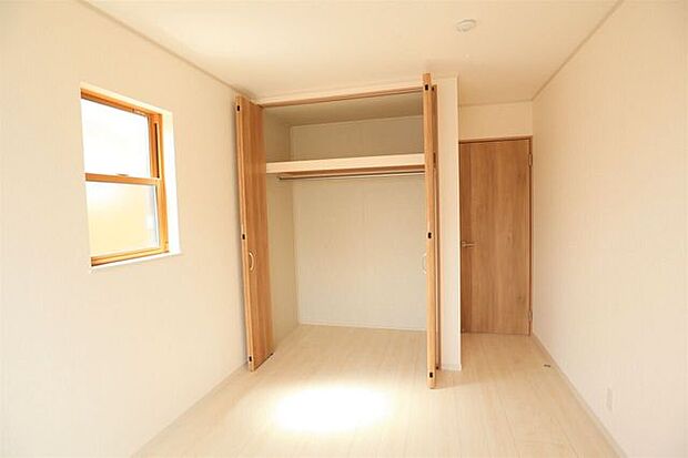 ◇クローゼット◇　同仕様全居室収納付き♪お部屋がスッキリとお使いいただけます♪