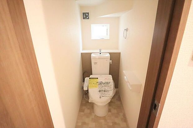 ◇トイレ◇　同仕様1階2階とも温水洗浄便座♪便座が暖かく、冬でも快適です♪