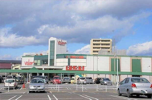 バロー春日井西店 450m