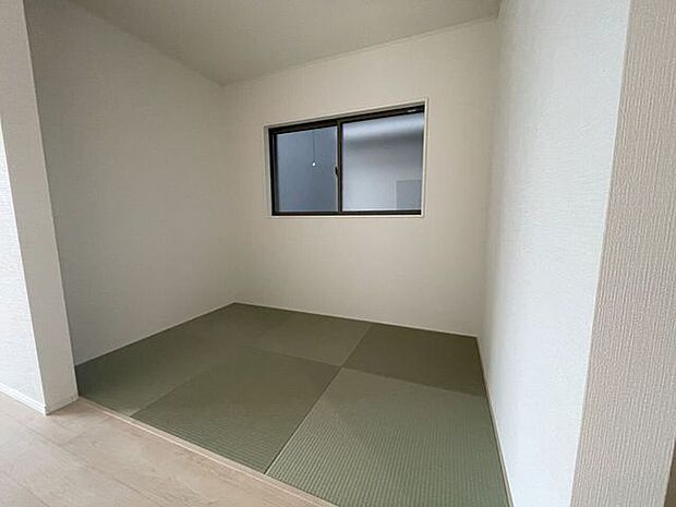 ◇タタミコーナー◇　小さなお子様のキッズスペースや、少し横になりたい時などに便利です♪