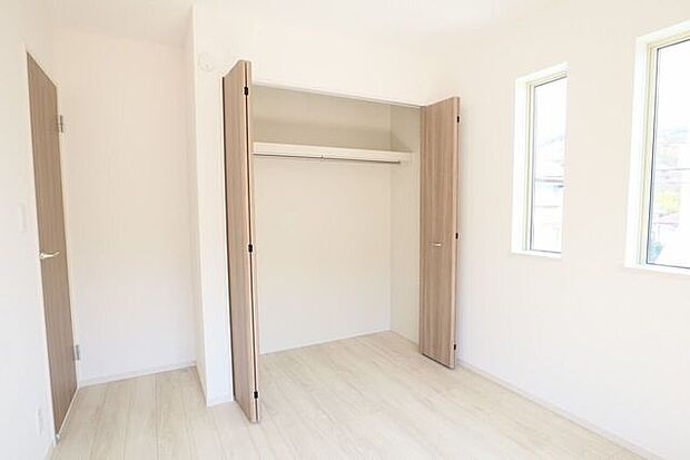 ◇クローゼット◇　同仕様全居室収納付き♪お部屋がスッキリとお使いいただけます♪