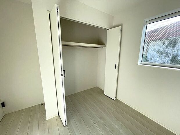 ◇クローゼット◇全居室収納付き♪お部屋がスッキリとお使いいただけます♪