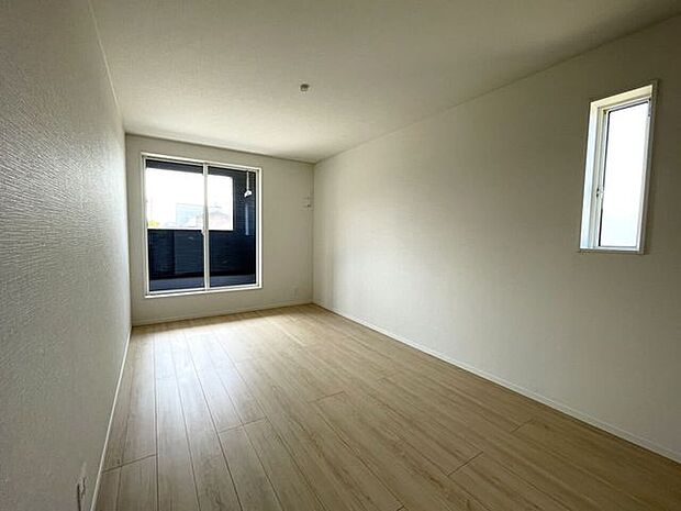 ◇洋室8.0帖◇ゆとりのある広さで家具のお配置も楽しめます♪