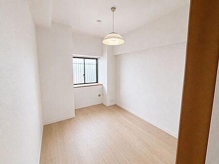 ◇洋室6帖◇※AIによるクリーニング・修復イメージを施しています。