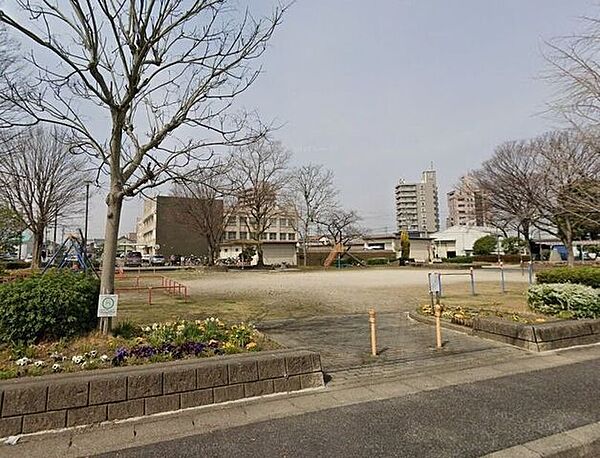 脇田公園 260m