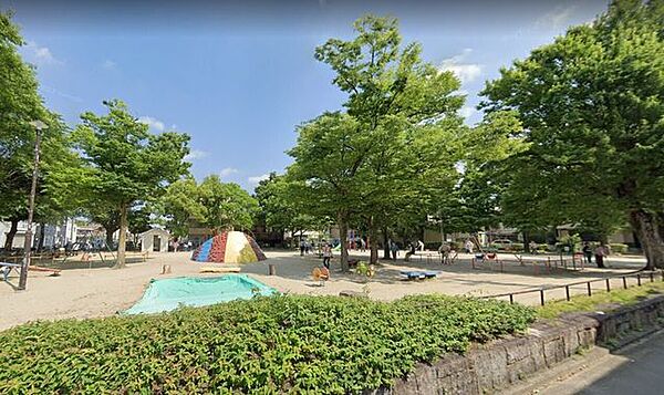 稚児宮公園 350m
