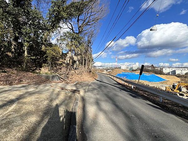 前面道路　南西側