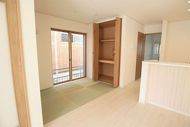 ◇タタミコーナー◇　同仕様小さなお子様のキッズスペースや、少し横になりたい時などに便利です♪