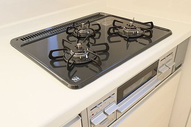 〇3口コンロ〇 同仕様コンロが3口あるとお料理の効率があがりますね♪