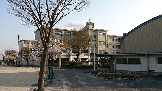 春日井市立東高森台小学校 300m