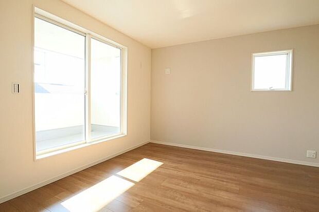 ◇洋室◇　同仕様ゆとりのある広さです♪WIC完備！