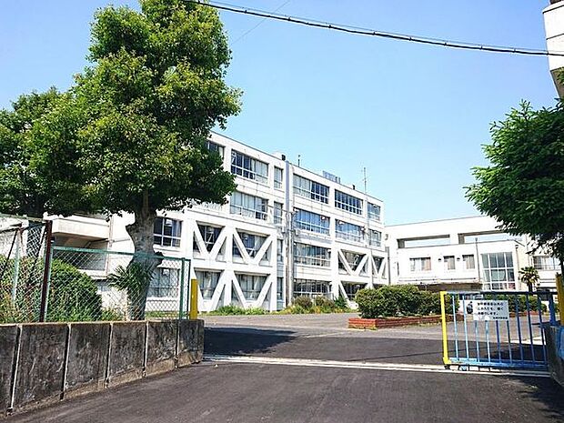 春日井市立松原中学校 700m