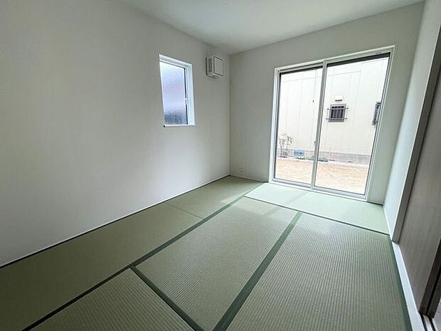 ◇和室◇　収納スペース付きの十分な広さの和室です♪客間としてもご利用いただけます♪