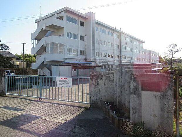 春日井市立西山小学校 西山小学校 1000m