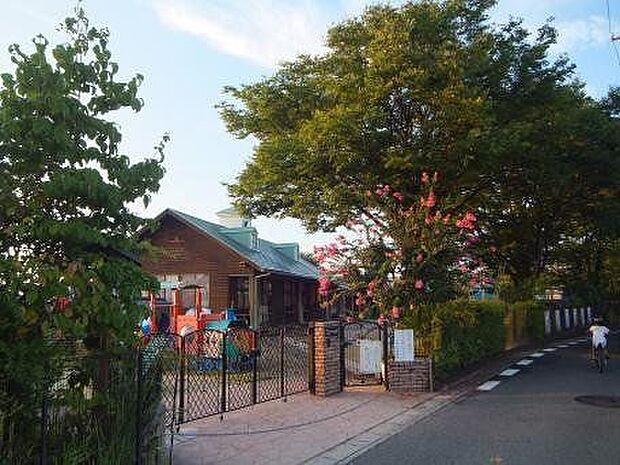 ナザレ幼稚園 200m