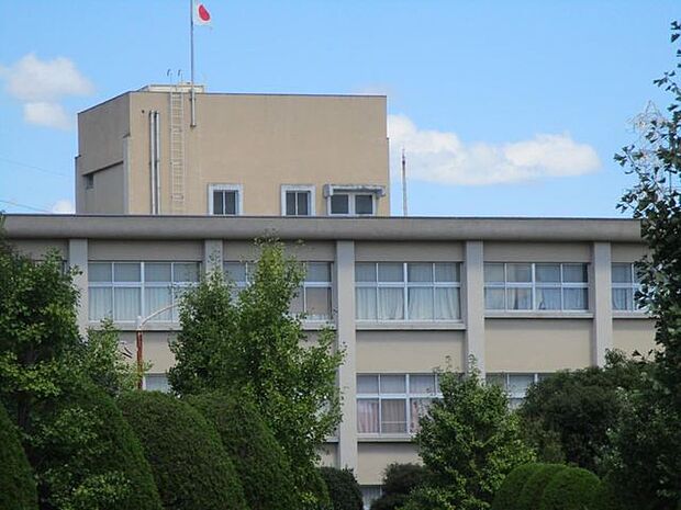 小牧市立応時中学校 1700m