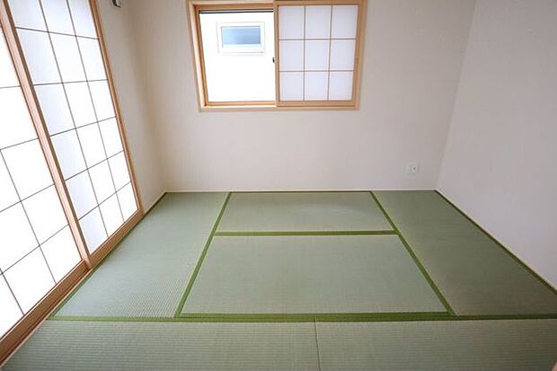 ◇和室◇　同仕様収納スペース付きの十分な広さの和室です♪客間としてもご利用いただけます♪