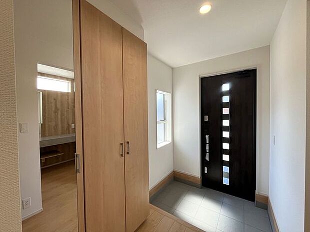 ◇玄関◇シューズボックス付きの玄関♪玄関がスッキリとお使いいただけます♪