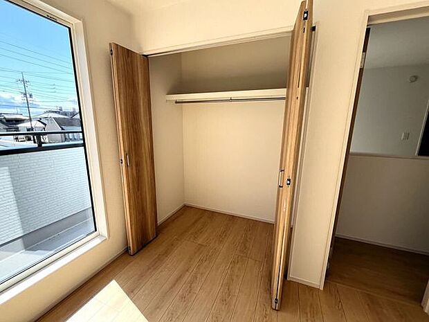 ◇クローゼット◇全居室収納付き♪お部屋がスッキリとお使いいただけます♪