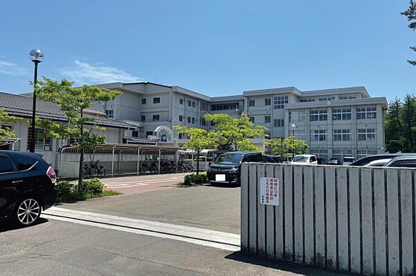 南中山中学校