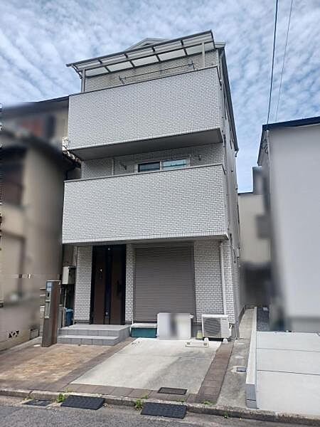 外観：327002345365