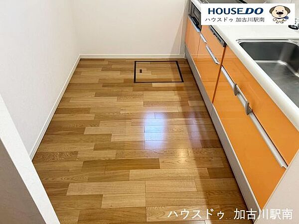 同型写真（キッチン）