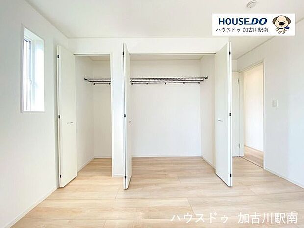 クローゼット充実で、お部屋はいつも広々♪