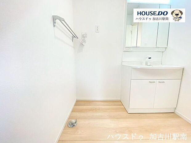 こちらは洗濯機置き場です♪