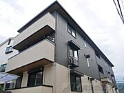 総持寺駅より徒歩3分 1階 築4年の賃貸物件