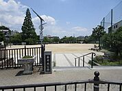 春日丘公園 徒歩56分。 4470m