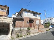 彩都西駅より徒歩14分 1階 築18年11ヶ月の賃貸物件