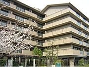 茨木市駅より徒歩8分 4階 築32年8ヶ月の賃貸物件