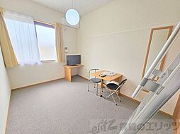 レオパレスパレス三島 1階1Kのリビング/ダイニング