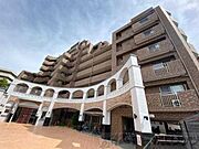 山田駅より徒歩8分 3階 築20年の賃貸物件