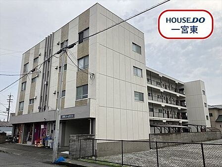 名鉄尾西線「奥町」駅、Yショップ一宮奥町駅前店まで徒歩約2分、奥小学校まで徒歩約5分と、通勤・通学やお買い物に便利な立地。一宮市奥町字貴船前に、奥町コーポラスの登場です。