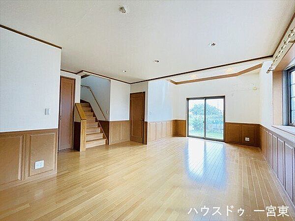 リビングイン階段を採用！家族が顔を合わす機会が増えるので、コミュニケーションが取りやすいですね。